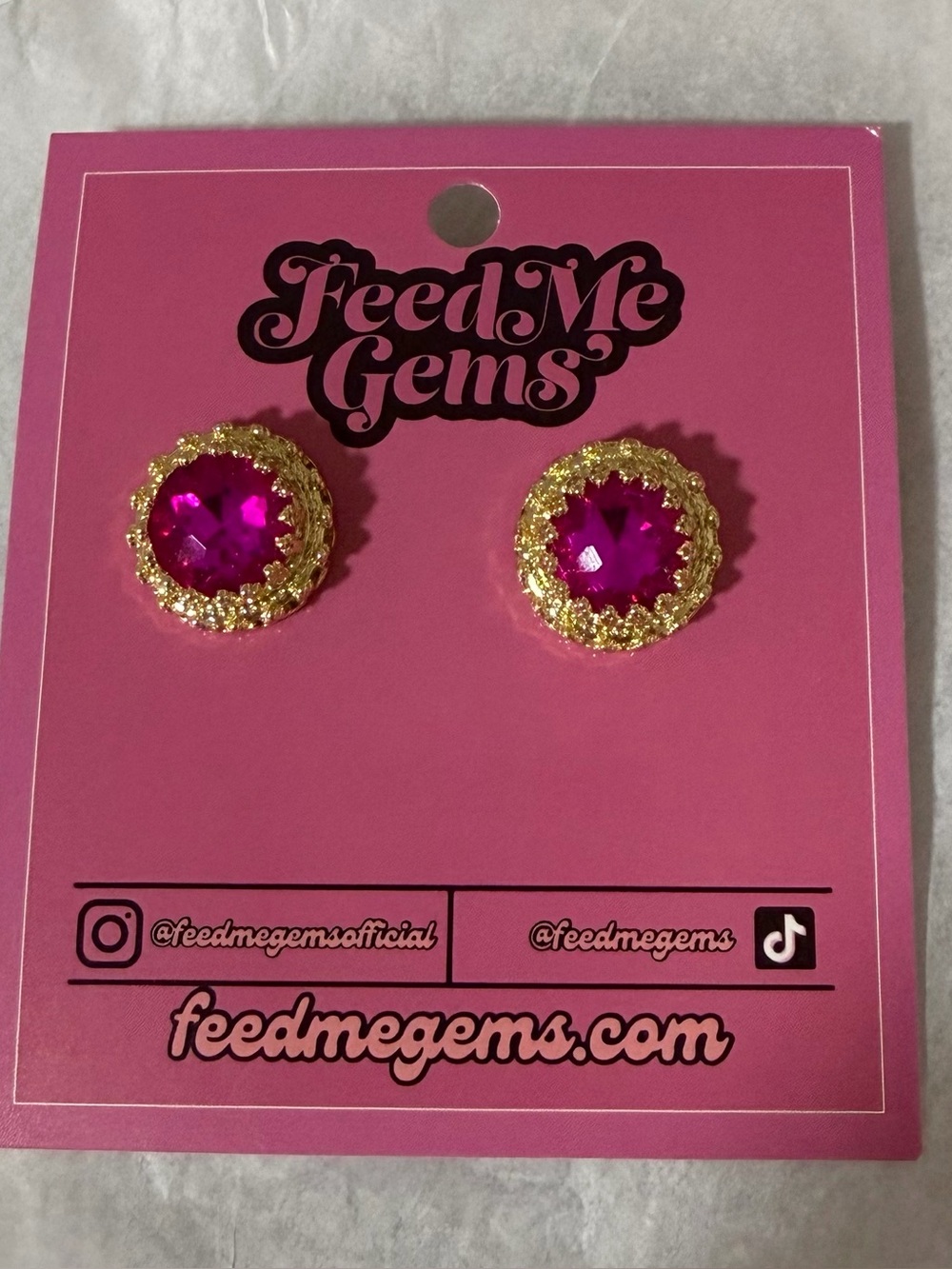 Feed me gems FUSCHIA QUEEN STUDS